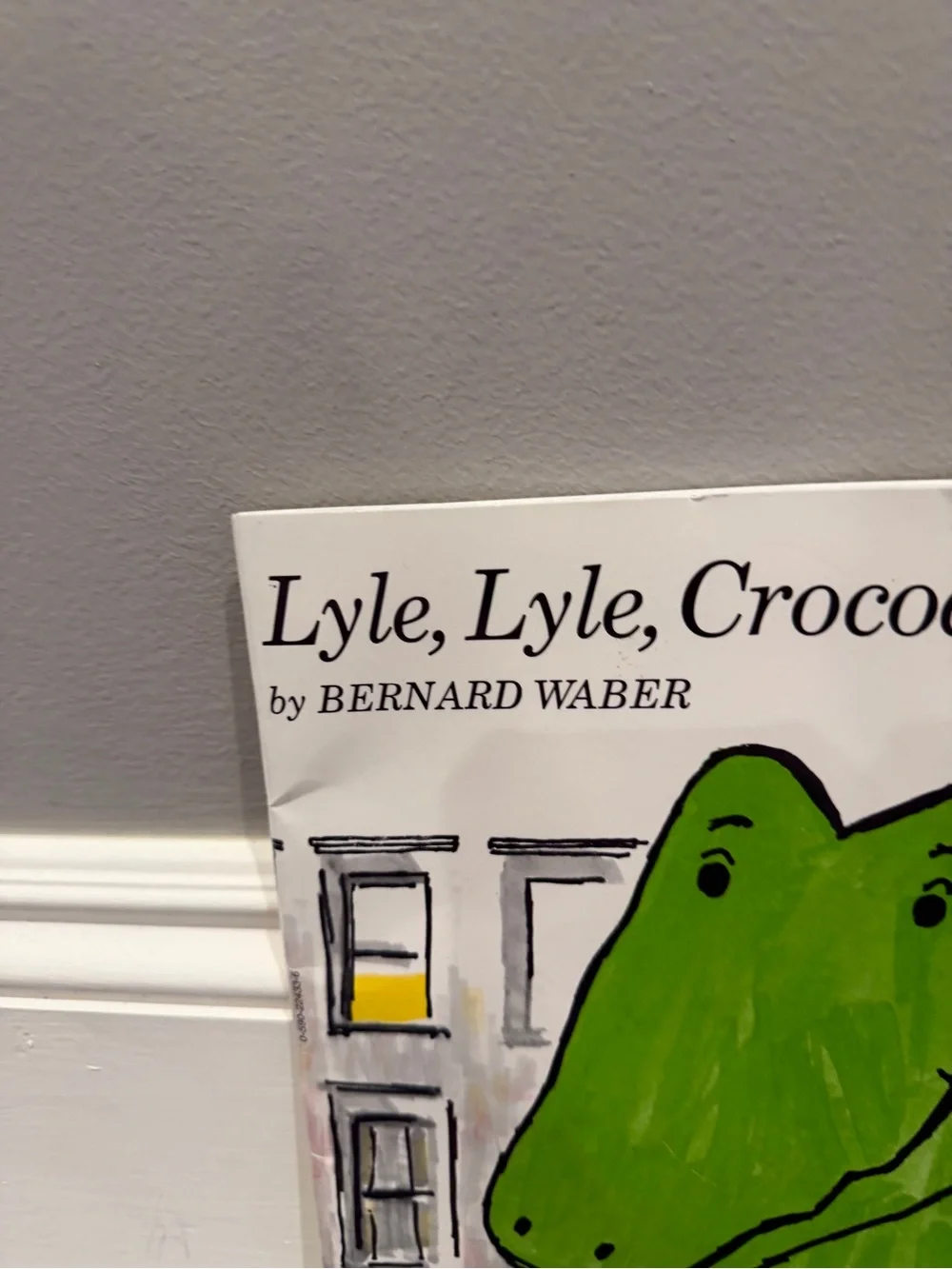 Lyle, Lyle, Crocodile Illustrated Children's Paperback Book Green Reading Learn